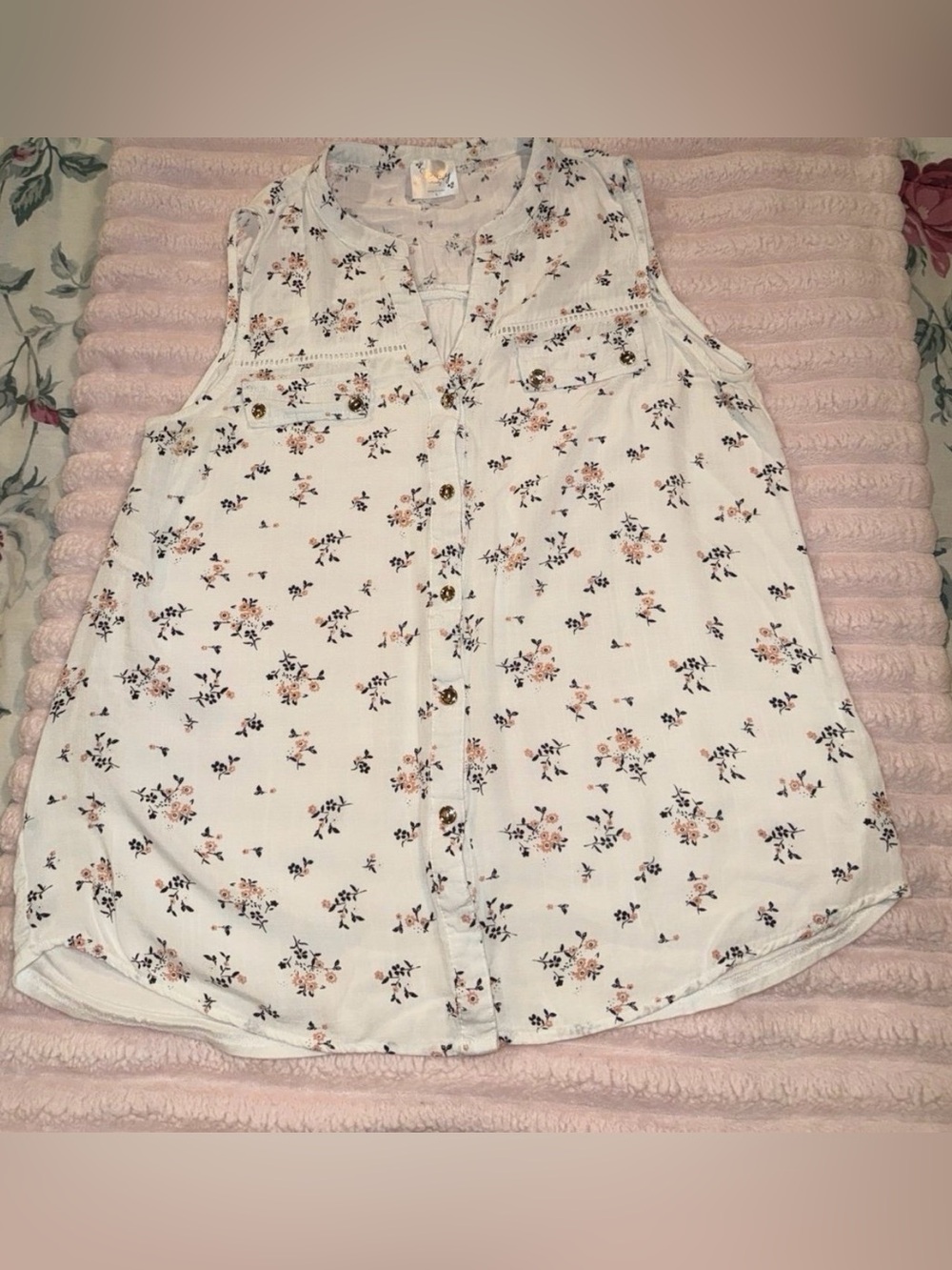 SirenLily Pink and Green Sleeveless Maternity Blouse w/ Mandarin Collar Sz L